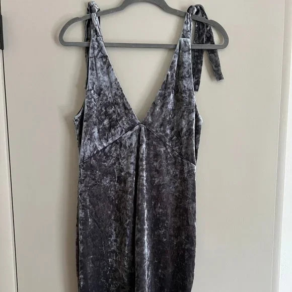 H&M | Dresses | Grey Crushed Velvet Mini Dress | Poshmark